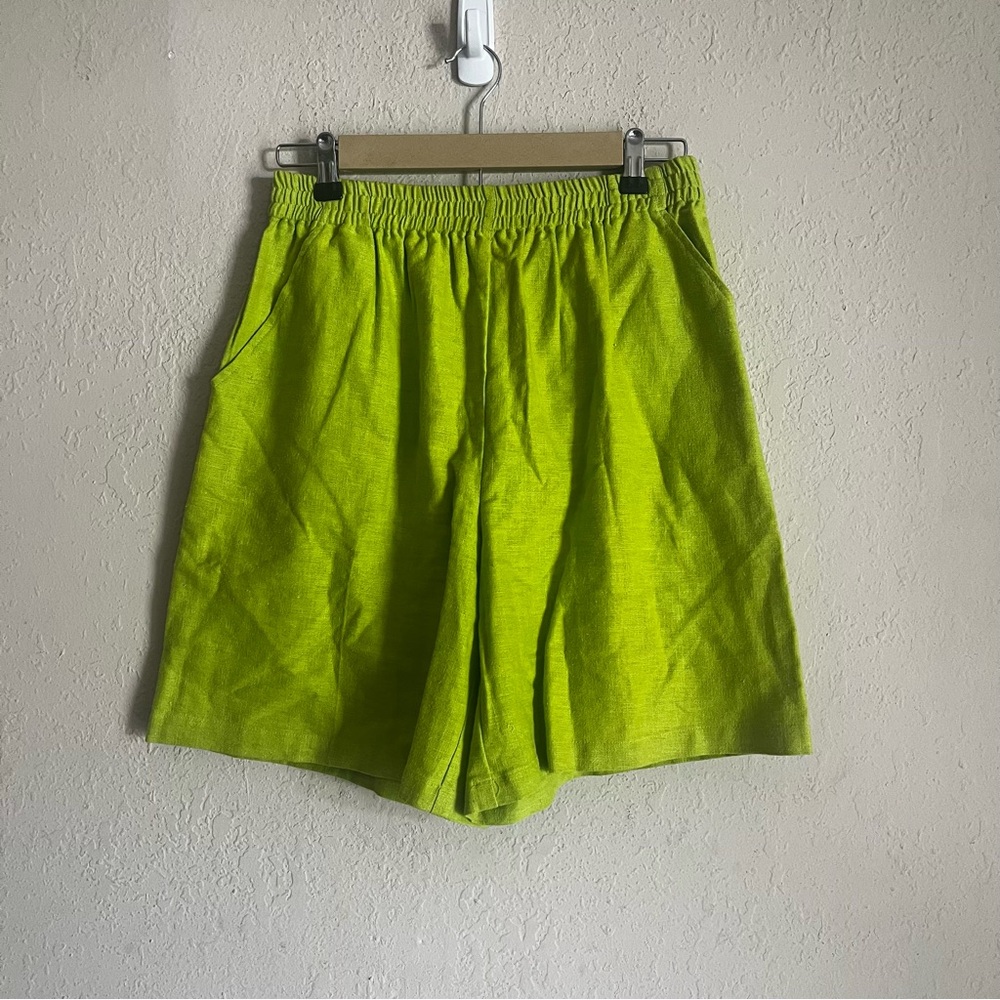 Apple Green vintage linen Shorts, size small